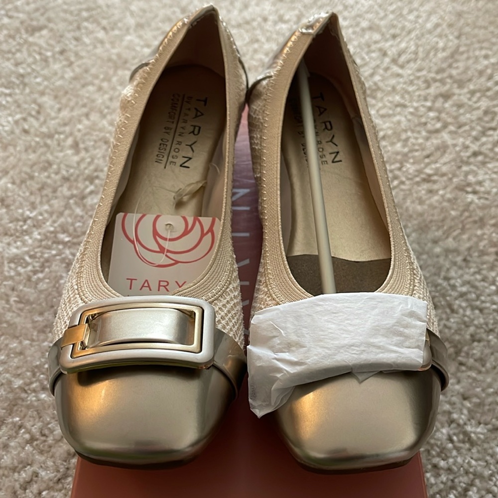 Taryn by Taryn Rose Buckle Ballet Flats in Good-multi size 7